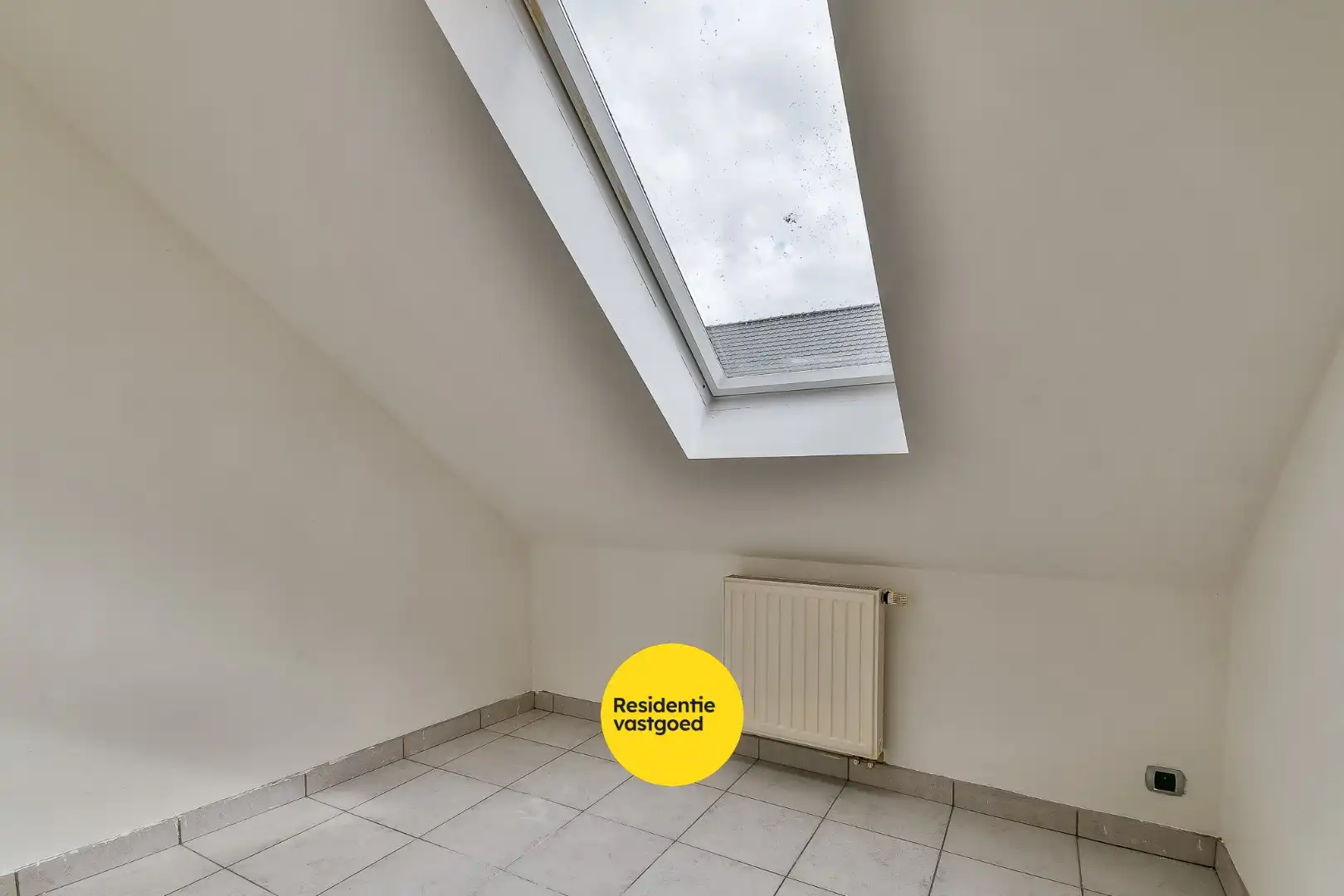 Zonnig appartement met terras in centrum van Oudenburg! foto 6