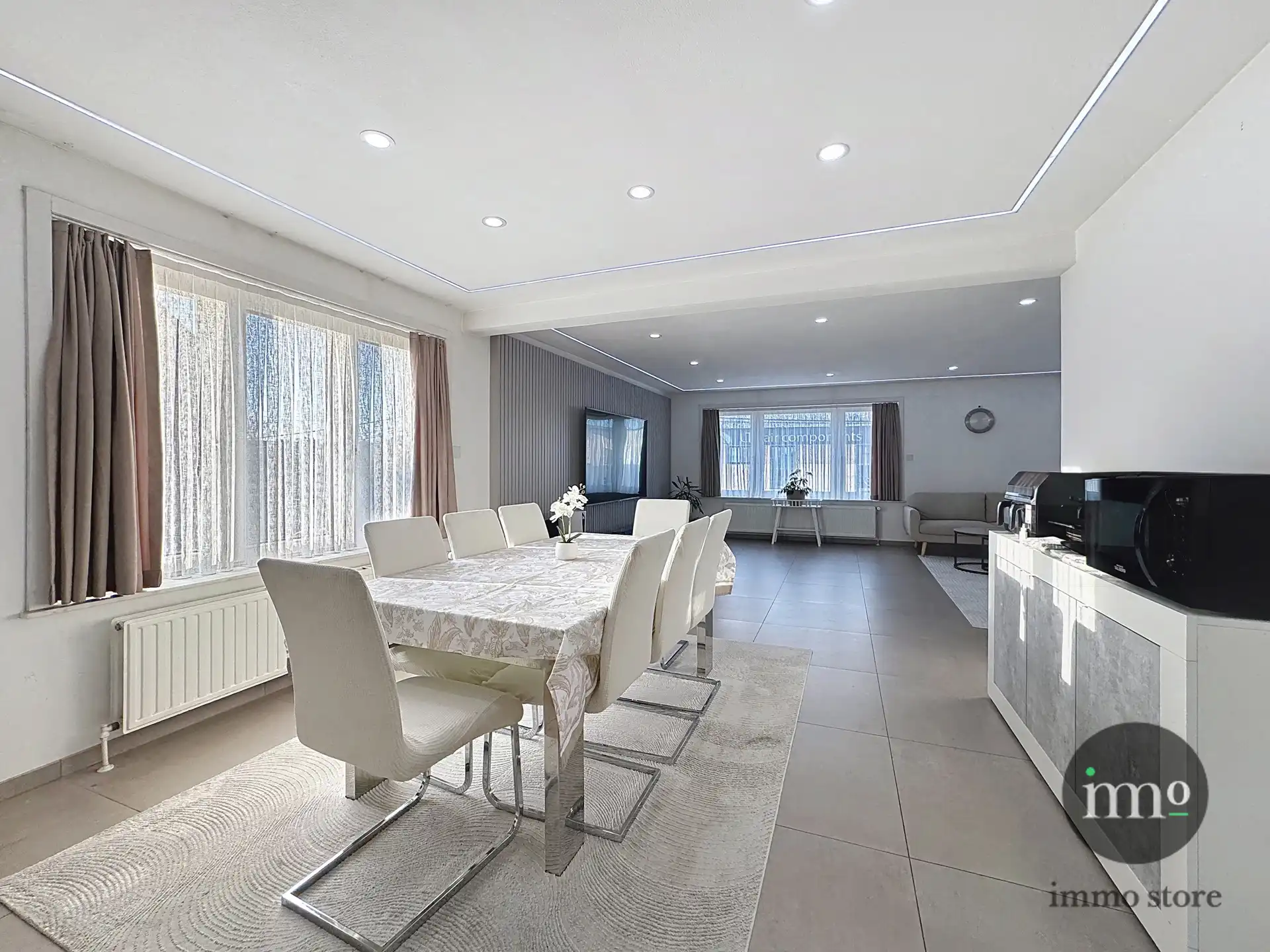 Een uitzonderlijk pand waar ondernemen, ruimte en wonen perfect samenkomen. foto 14