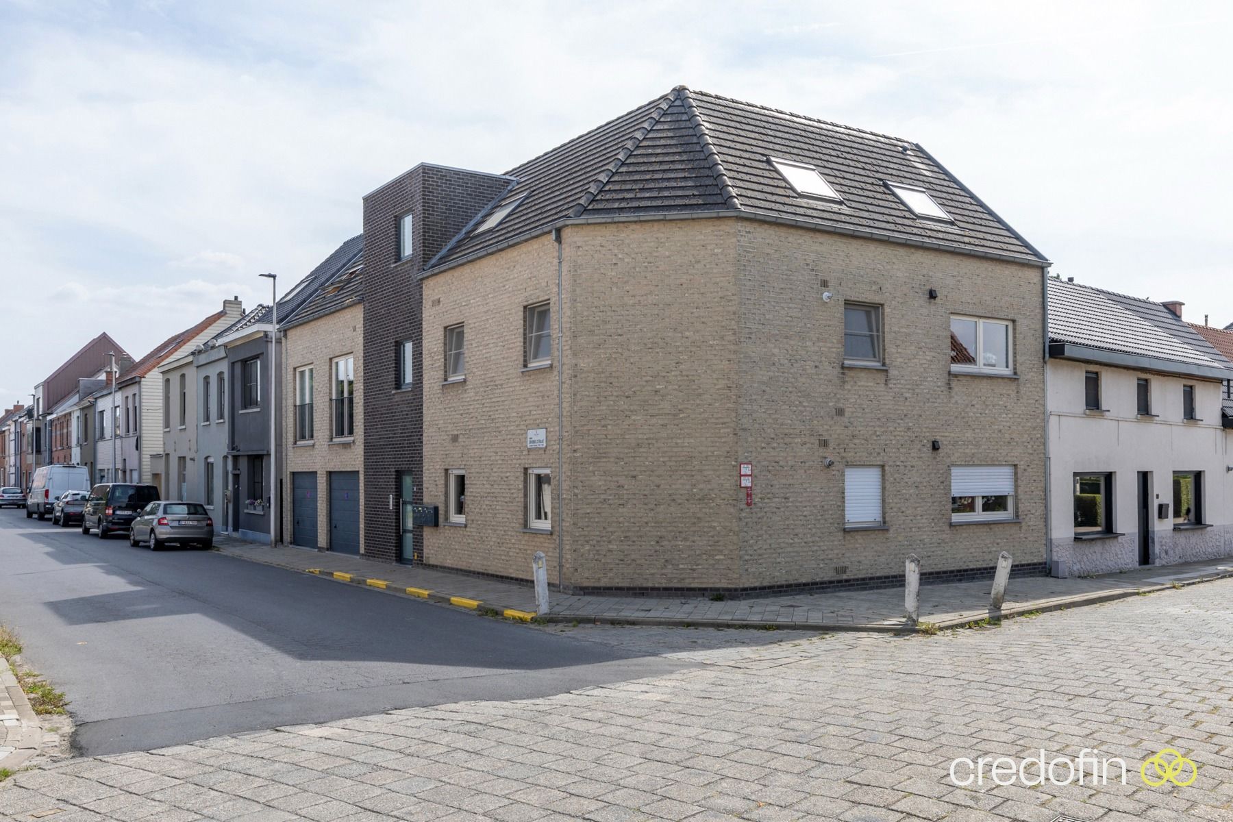 Charmant duplex appartement mét garage in hartje Oostakker! foto 13