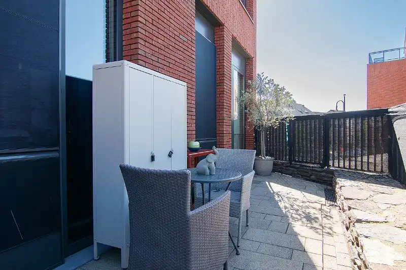 Luxueus ingericht appartement met 2 slaapkamers in de gezelligste straat van Genk foto 26