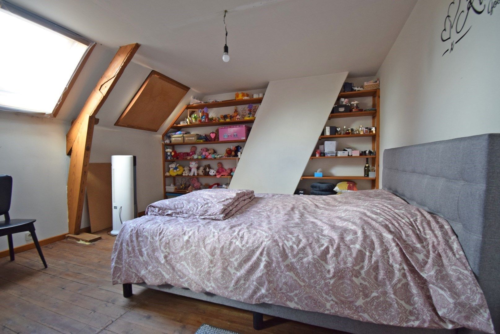 GEZELLIGE RIJWONING MET TWEE SLAAPKAMERS  foto 9