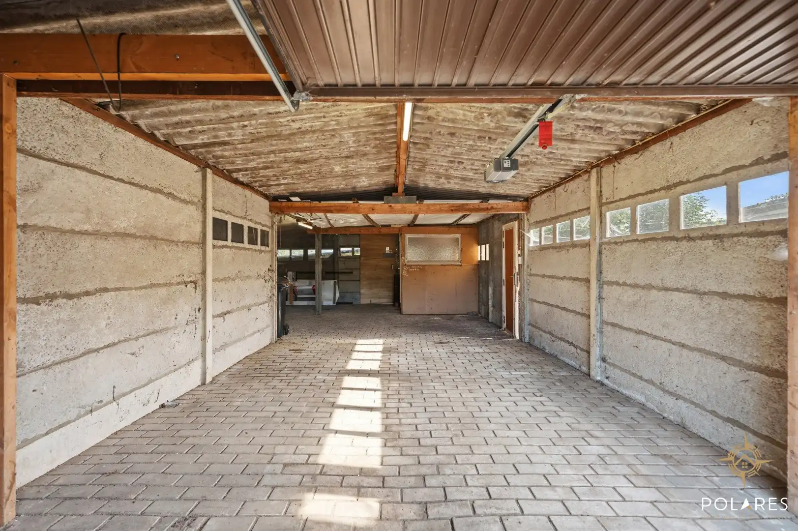 Woning op ruim perceel in doodlopende straat foto 20