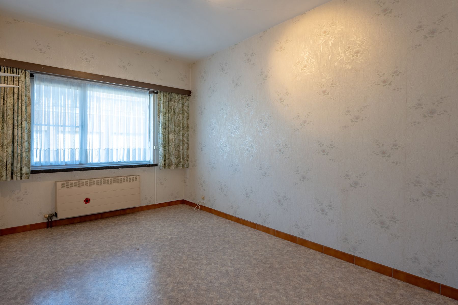Verzorgd appartement op de gelijkvloerse verdieping met garagebox! foto 6