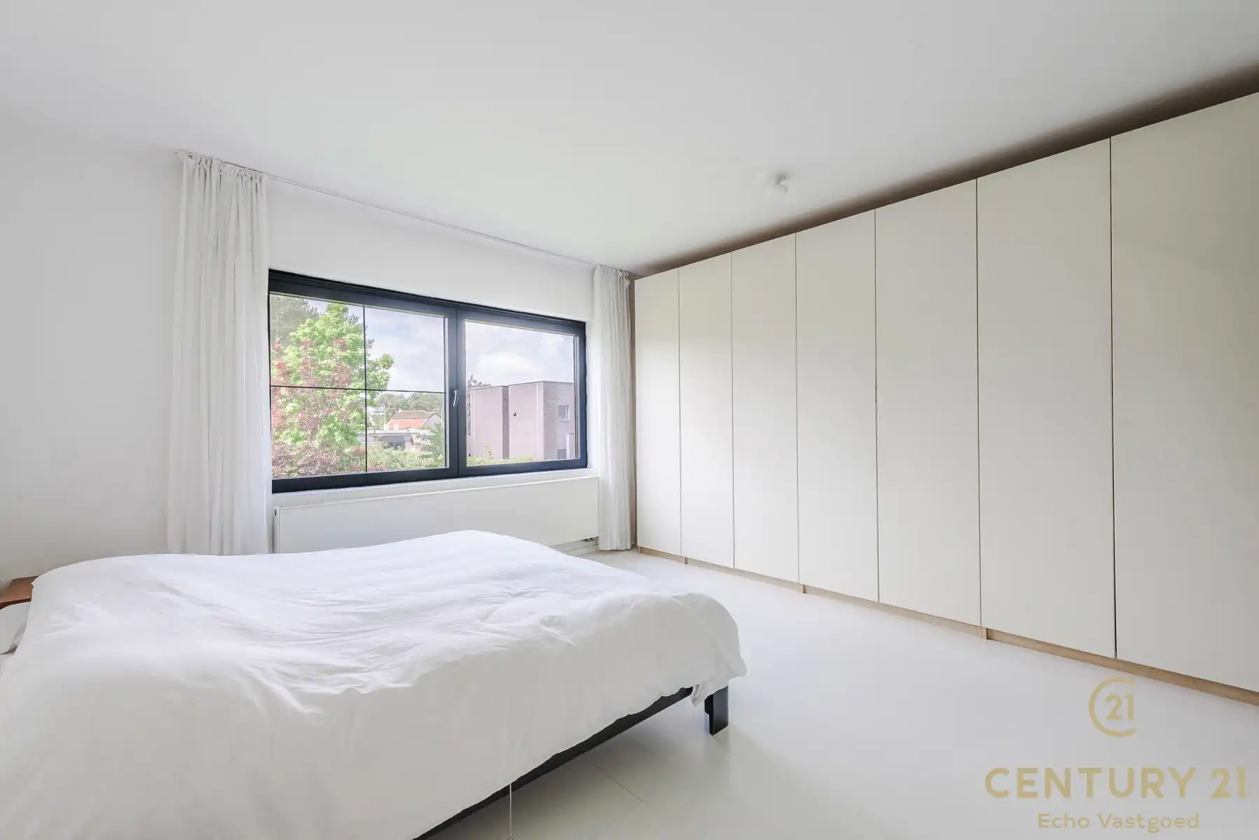 Centraal gelegen karaktervolle woning met 4slpk en tuin foto 18