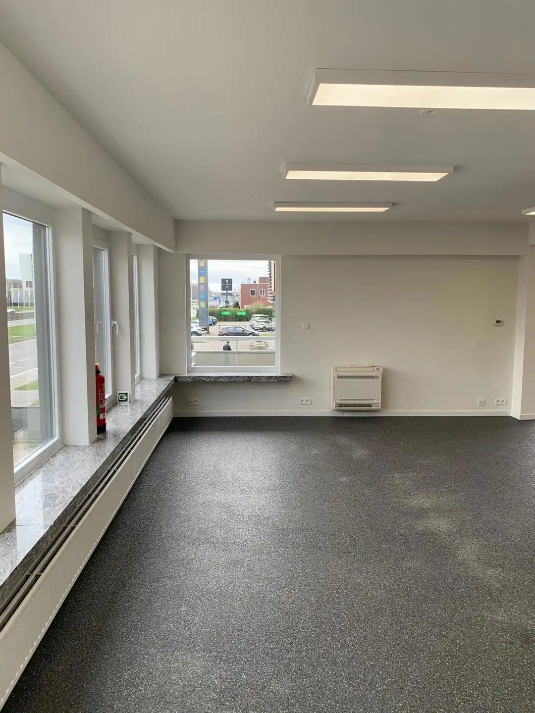 KANTOOR TE HUUR - BOOMSESTEENWEG SCHELLE - 111M2 foto 3