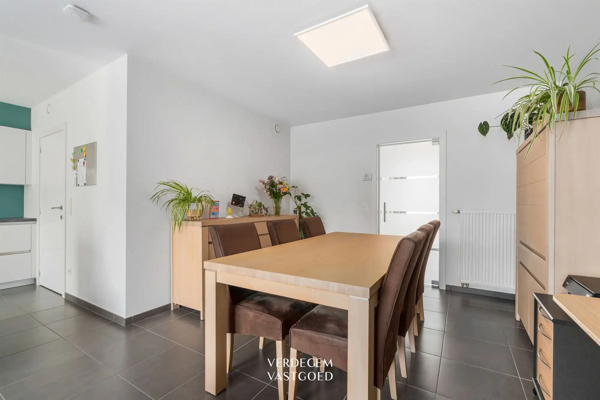 Energiezuinig en instapklaar wonen met 3 slaapkamers, inpandige garage en tuin foto 5