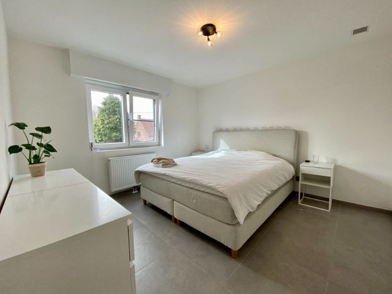INSTAPKLARE RECENTE WONING IN CENTRUM ERTVELDE foto 7