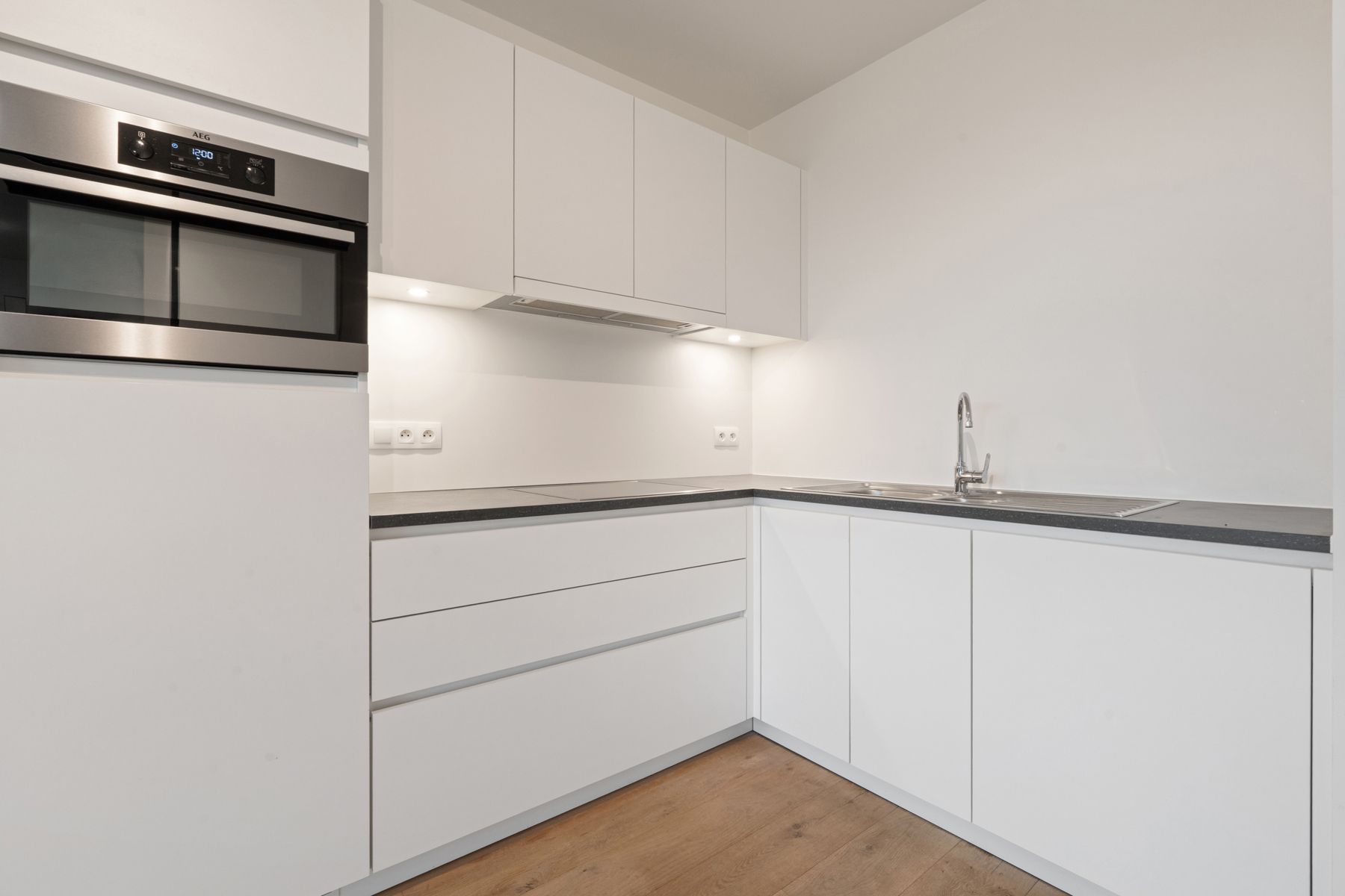 Moderne assistentiewoning met terras foto 5