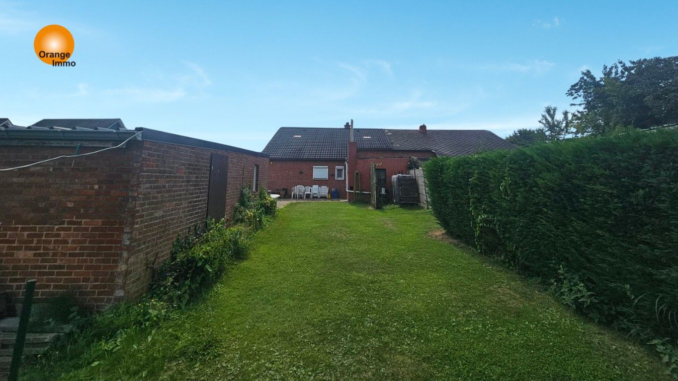 Bungalow met 2 slaapkamers, rustig gelegen met een grote tuin. foto 9