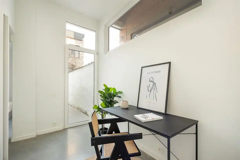 Gerenoveerd gelijkvloers appartement met stadstuin foto 5