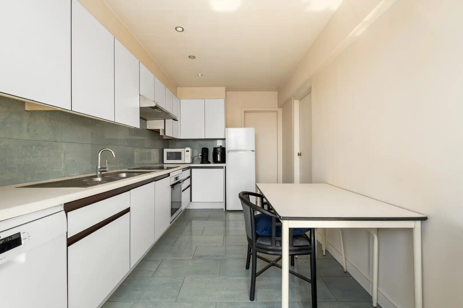 Ruim 2-slaapkamerappartement van 113 m² met open zicht op het Wapenplein – absolute topligging - gunstig EPC! in hartje Oostende foto 8