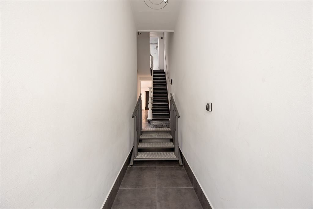 Ruime stadswoning met 4 slaapkamers foto 12