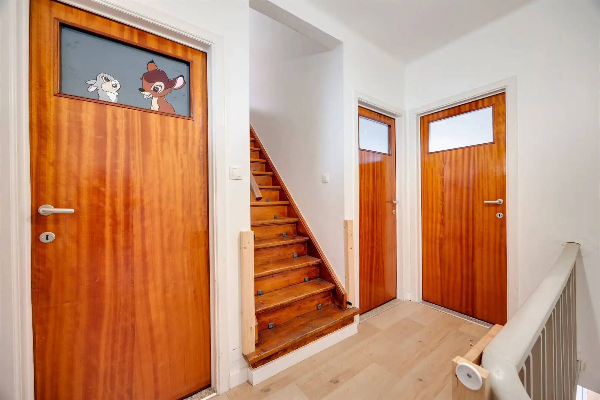 Instapklare woning met 4 (mog 5.) slaapkamers en tuin op rustige locatie!  foto 10