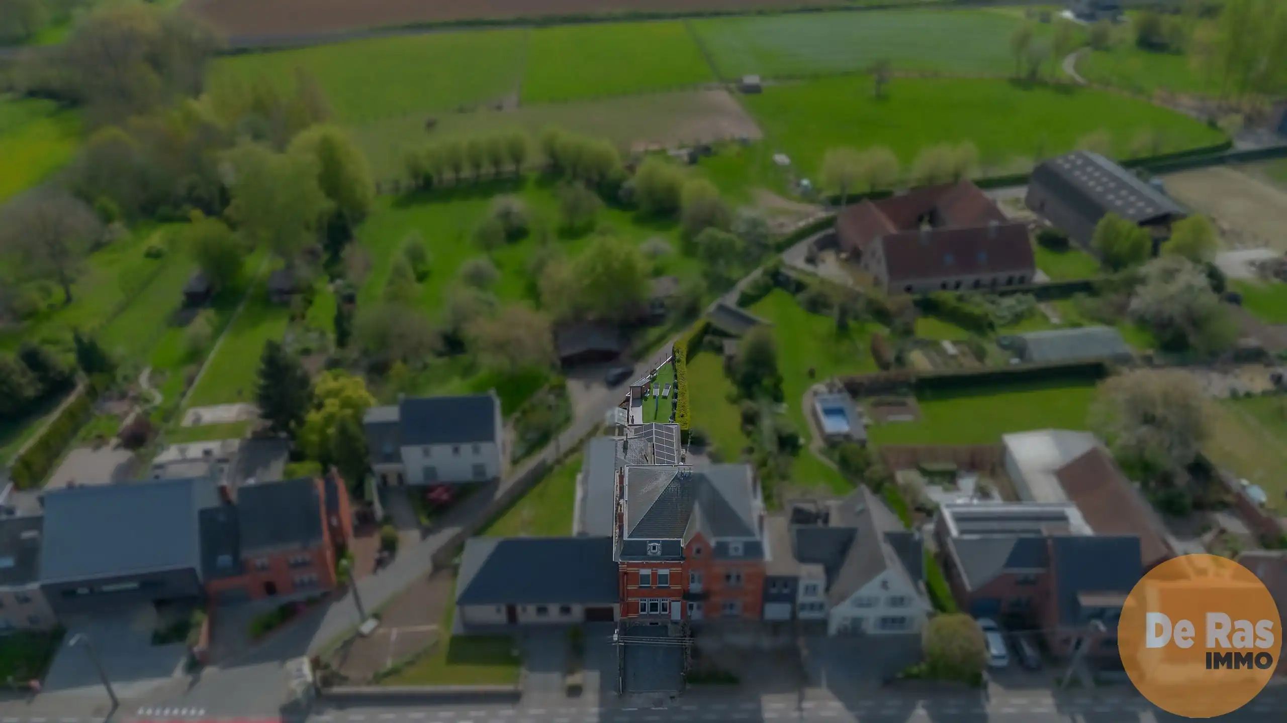 ERWETEGEM - Karaktervolle woning voorzien van alle comfort foto 3