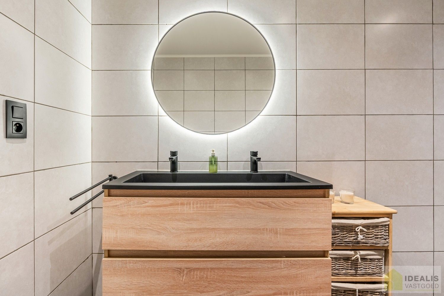 PERFECT ONDERHOUDEN GELIJKVLOERS APPARTEMENT MET MAAR LIEFST 3 SLAAPKAMERS VLAKBIJ HET BRUISENDSE CENTRUM VAN HEUSDEN-ZOLDER foto 19