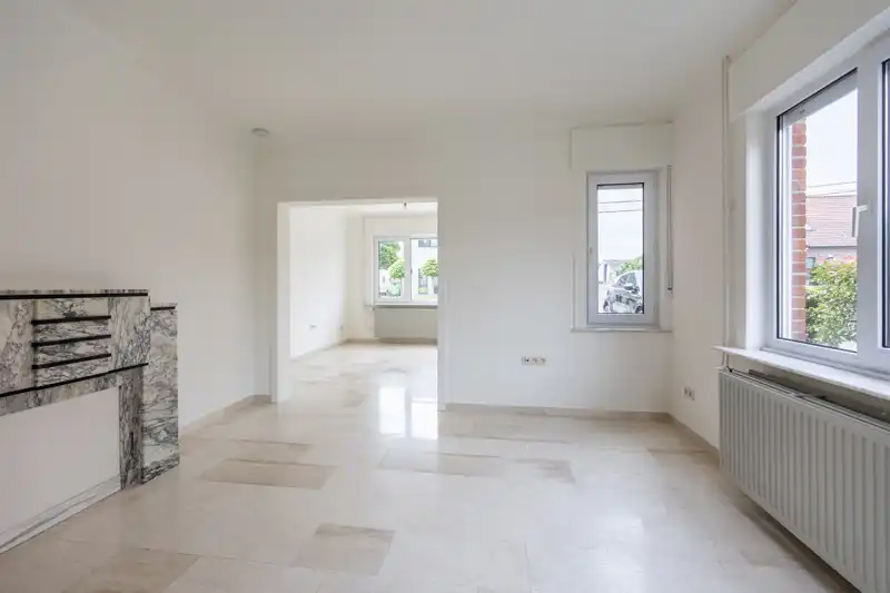 Smaakvol gerenoveerde woning met 3 slaapkamers en garage foto 6
