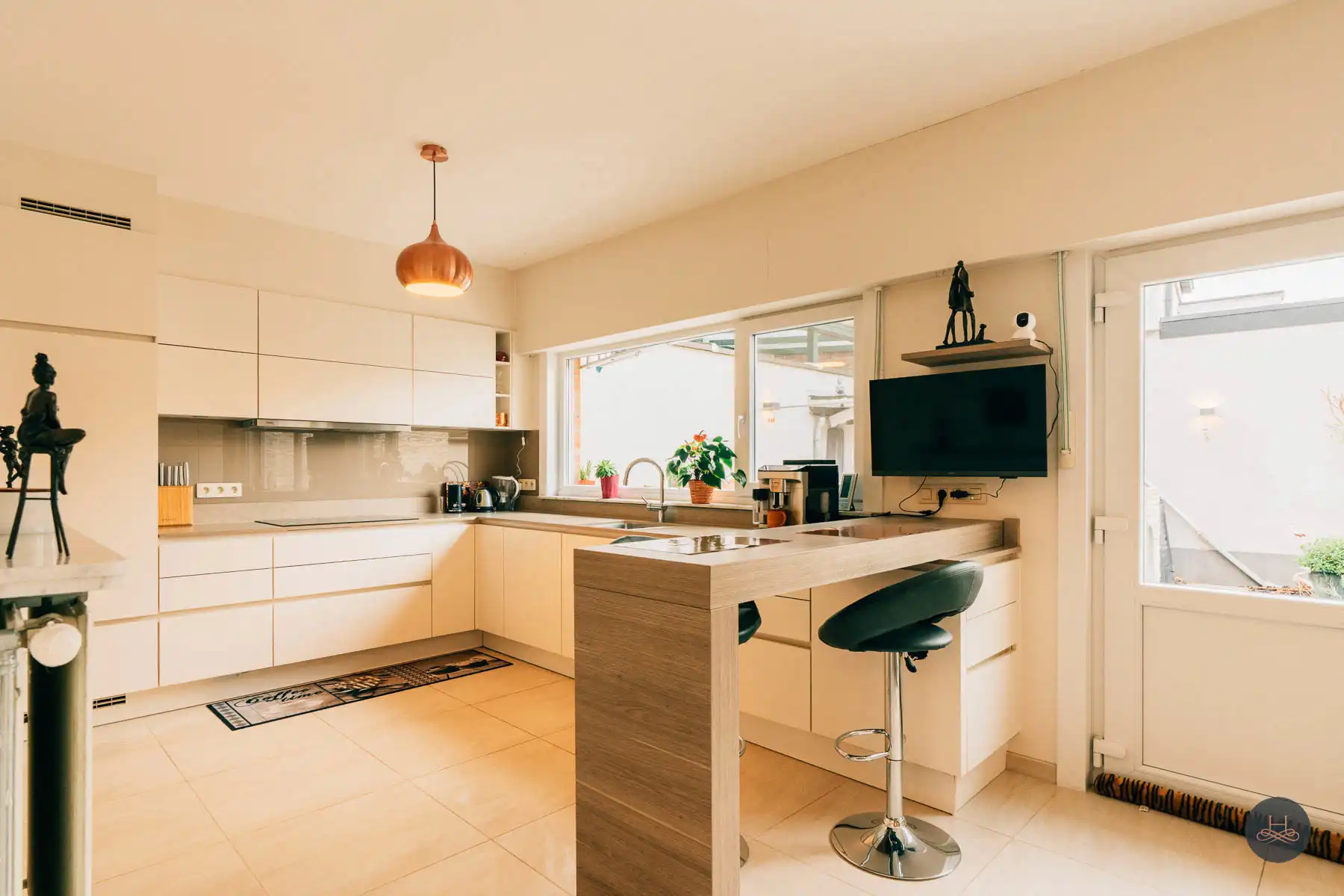 Centrale ruime stadswoning met parkeerplaats foto 34