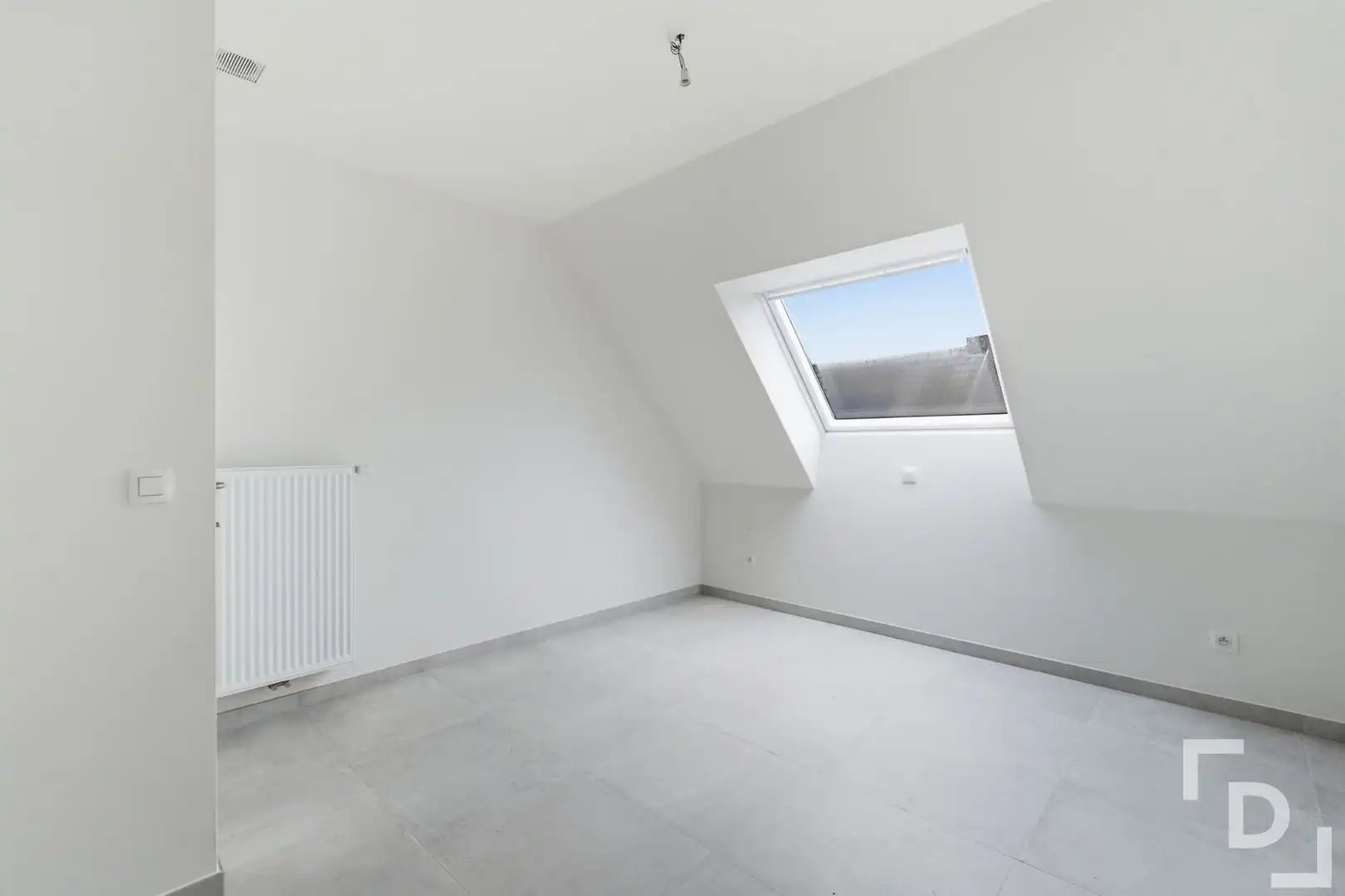 Nieuwbouwappartement met 2 terrassen en garage te koop in het hart van Proven. foto 14