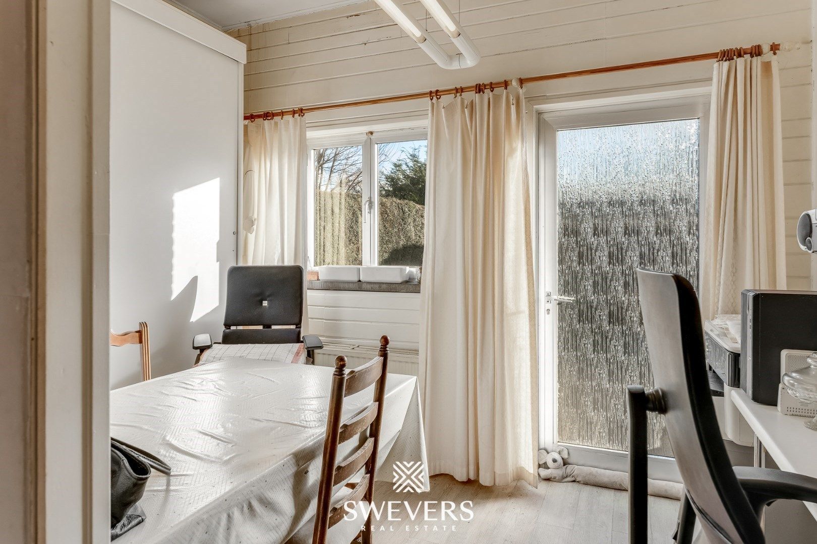 Duplex-appartement met handelsruimte, terras en tuin op toplocatie Riemst foto 27