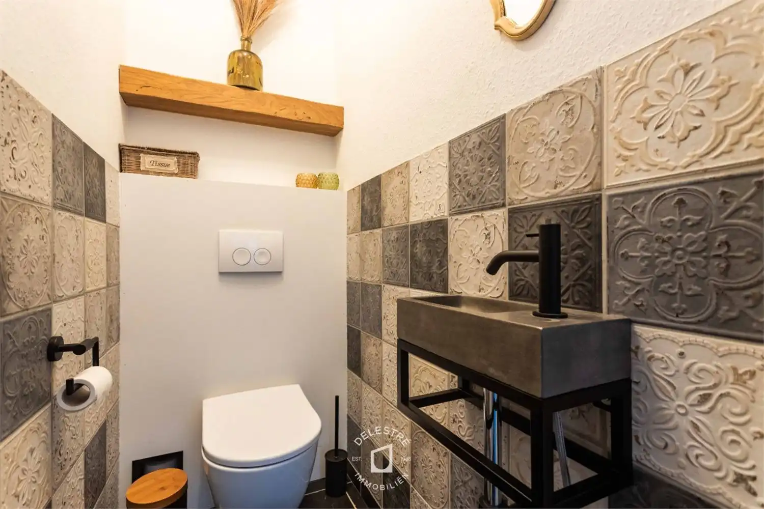 ** IN OPTIE **&nbsp;GERENOVEERDE WONING MET 6 SLPK. EN TUIN foto 43