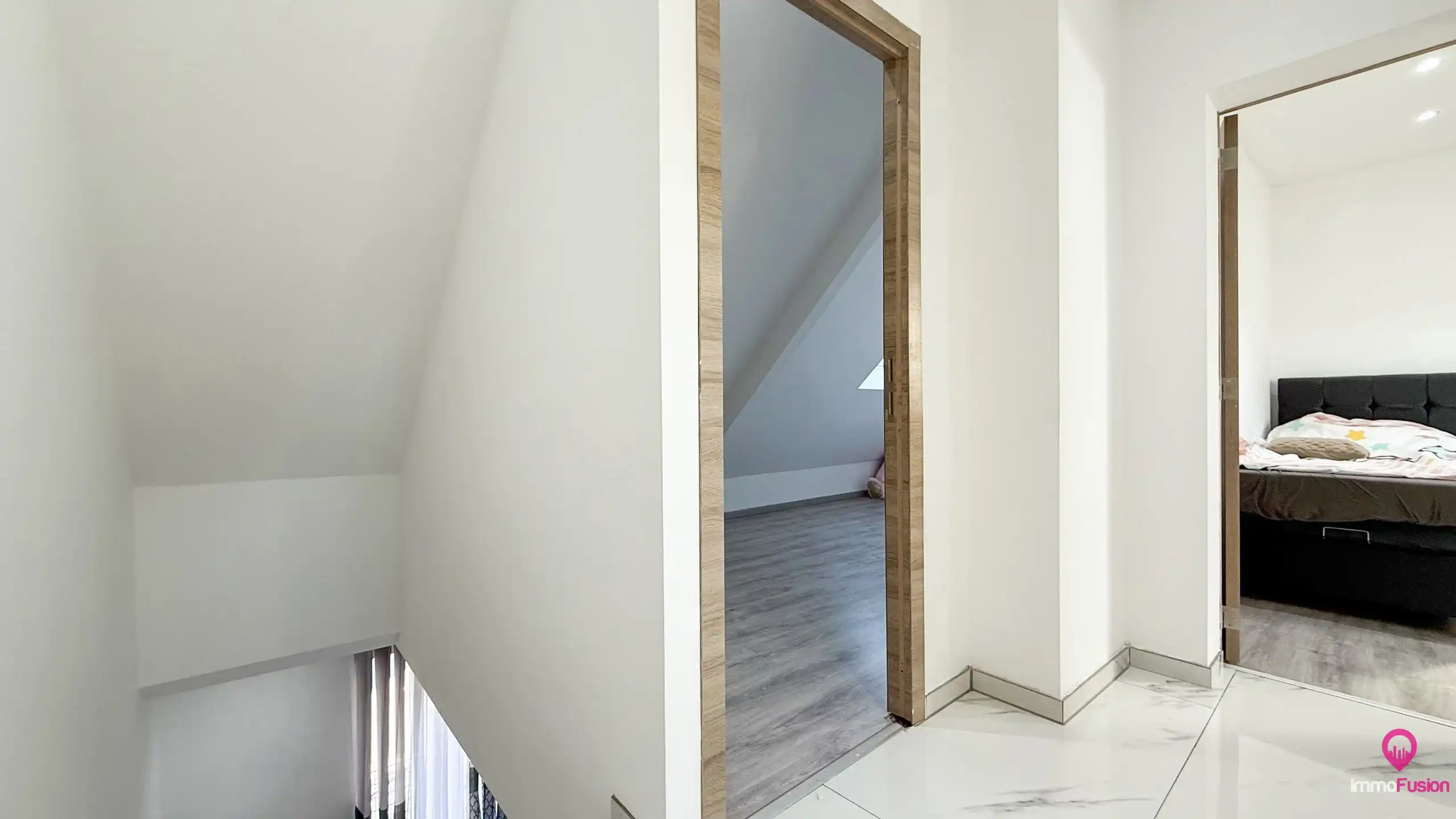 Instapklare woning met 5 slpks op riant perceel te Paal! foto 28