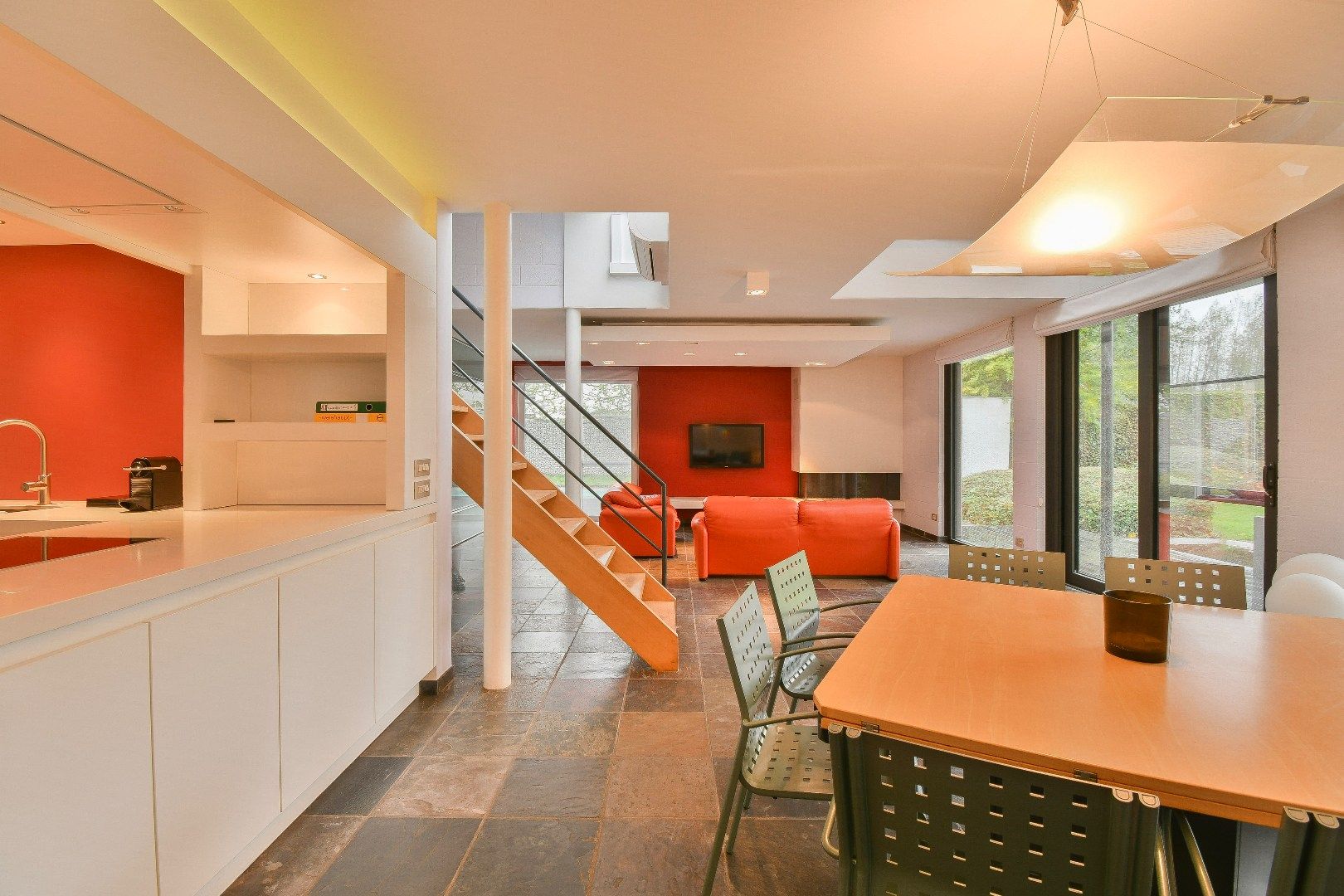 Prachtige Villa met Zwembad in het hartje van Oudenburg Te huur.  foto 6