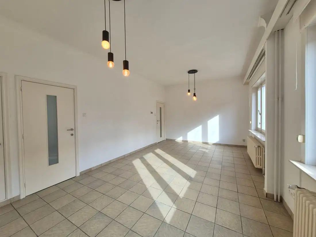 Leuk opgefrist appartement te Hasselt foto 3