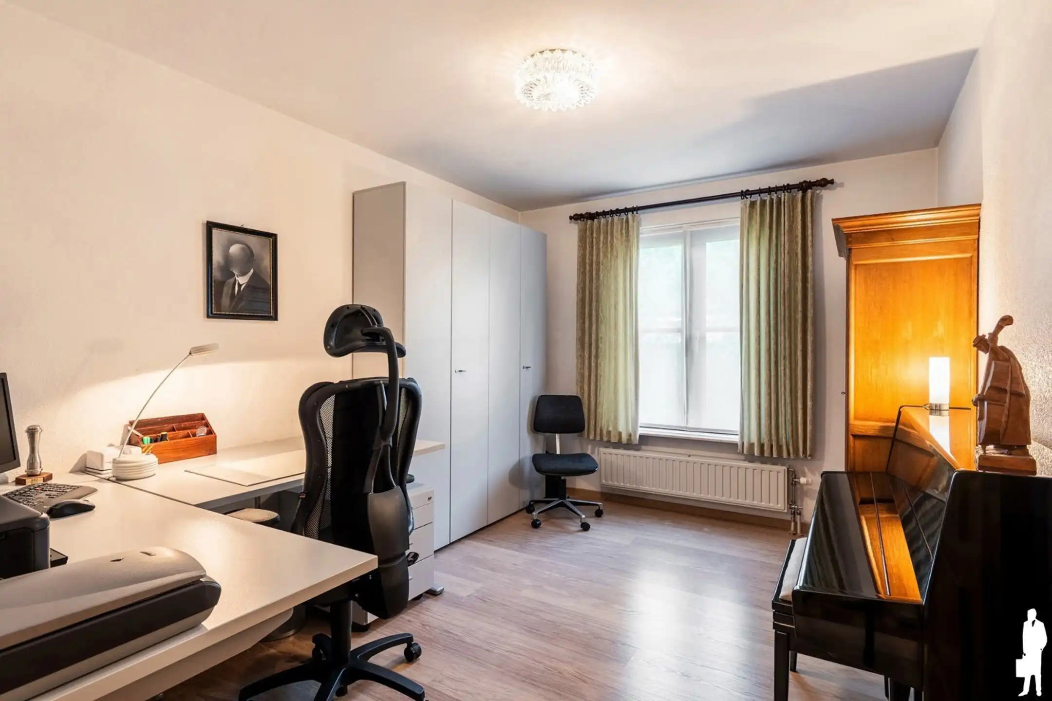 Villa - uitzonderlijke ligging; nabij Nederl.- uiteinde wijk foto 12