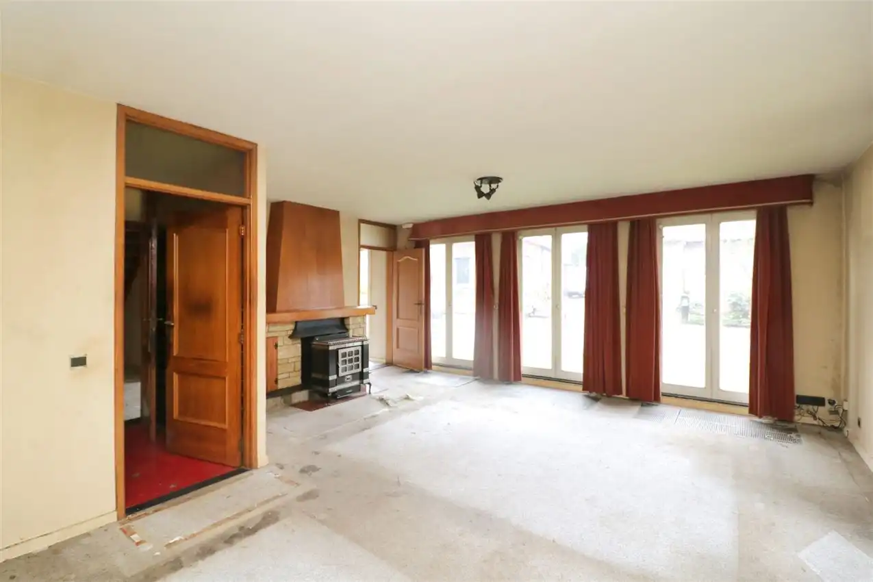 karaktervol, geliefde ligging, 6 slpk, te renoveren foto 9