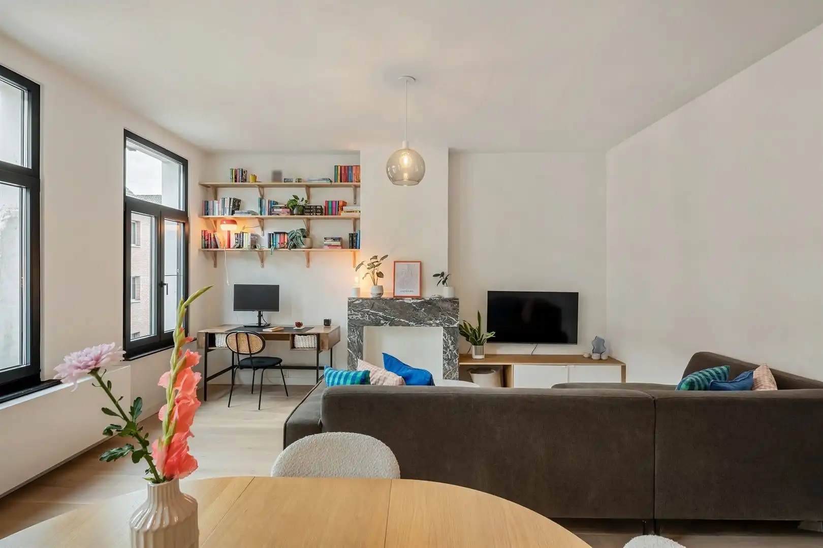 Super tof gerenoveerd appartement met balkon foto {{pictureIndex}}