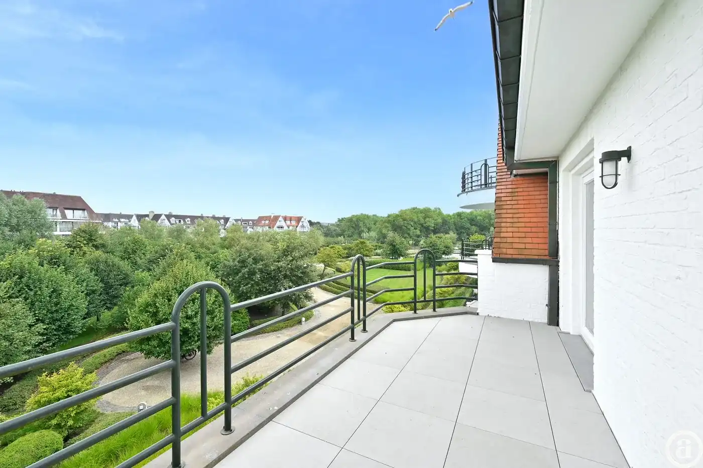 Prachtig gerenoveerd appartement te Zoute Gardens.  foto 21