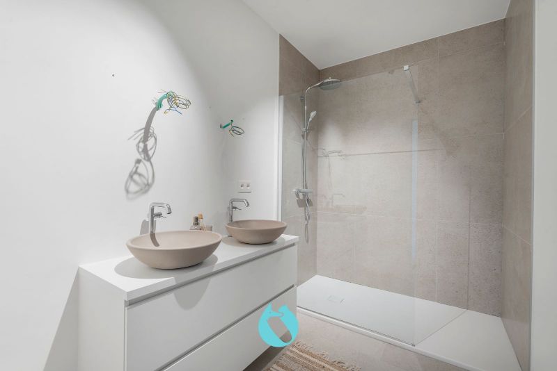 Green Square presenteert u 35 nieuwbouwappartementen en een winkelpand, letterlijk ónder de Kerktoren van Sleidinge. foto 9