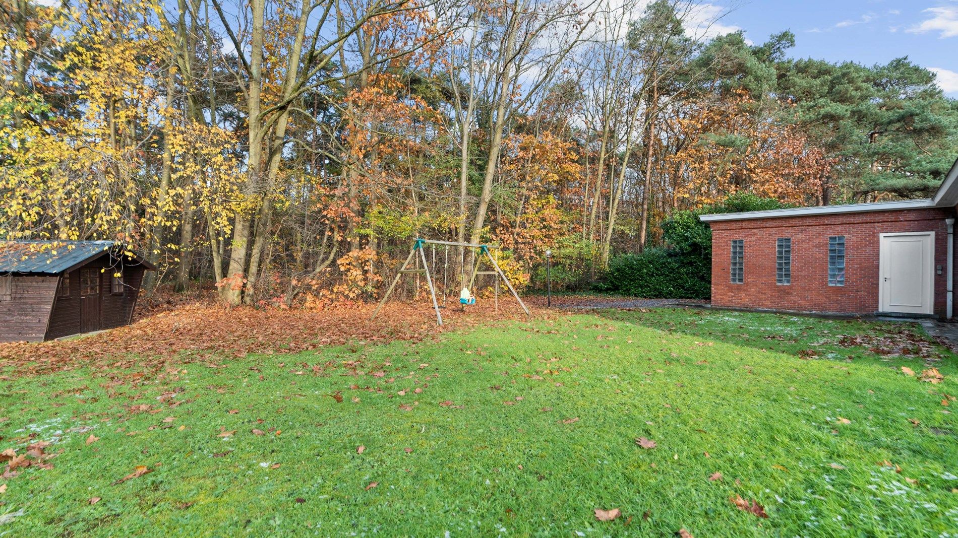 AARSCHOT - landhuis met 6 slks op 19a foto 2