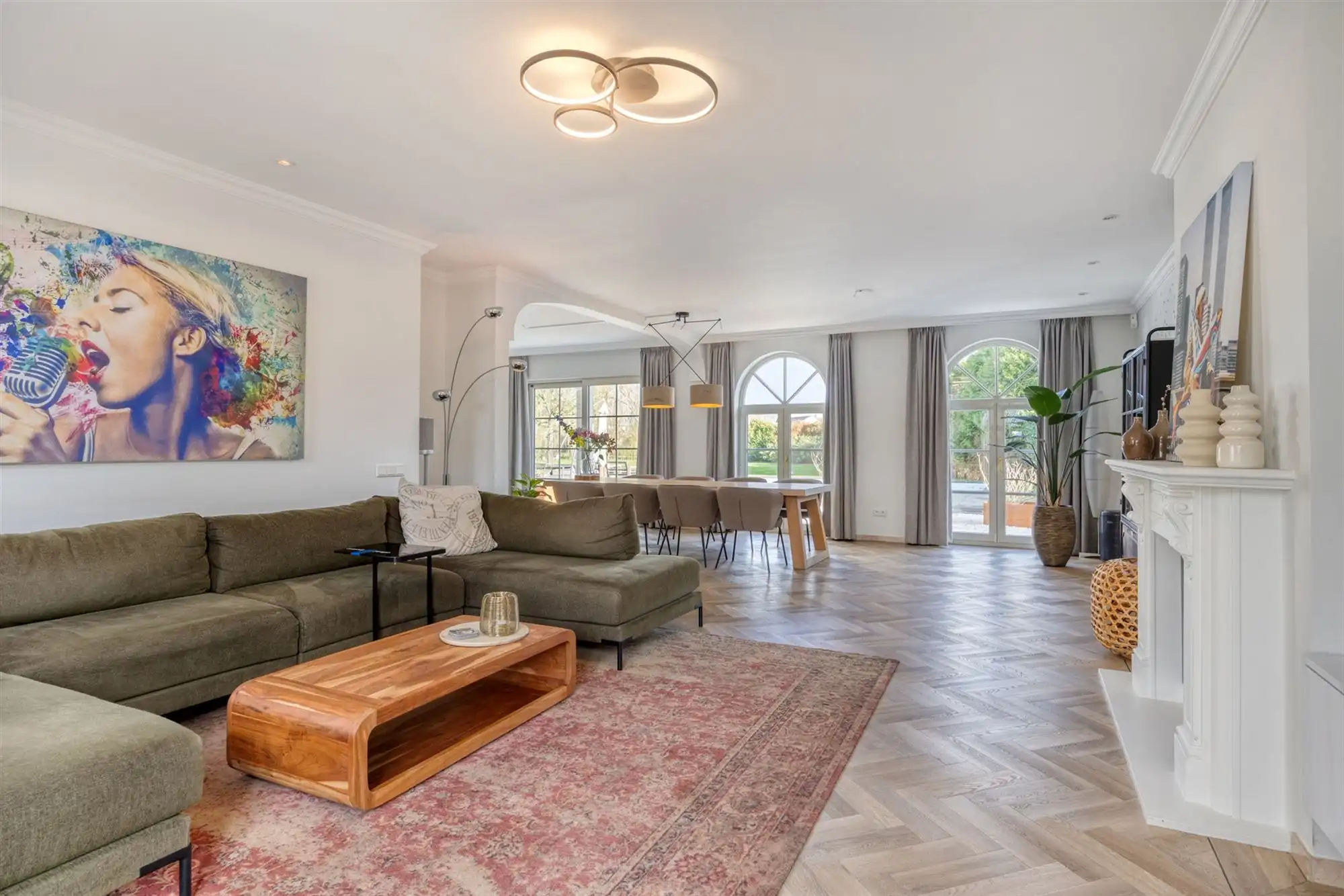 Instapklare tijdloze villa met 5 slpks op ca. 2000 m² foto 11