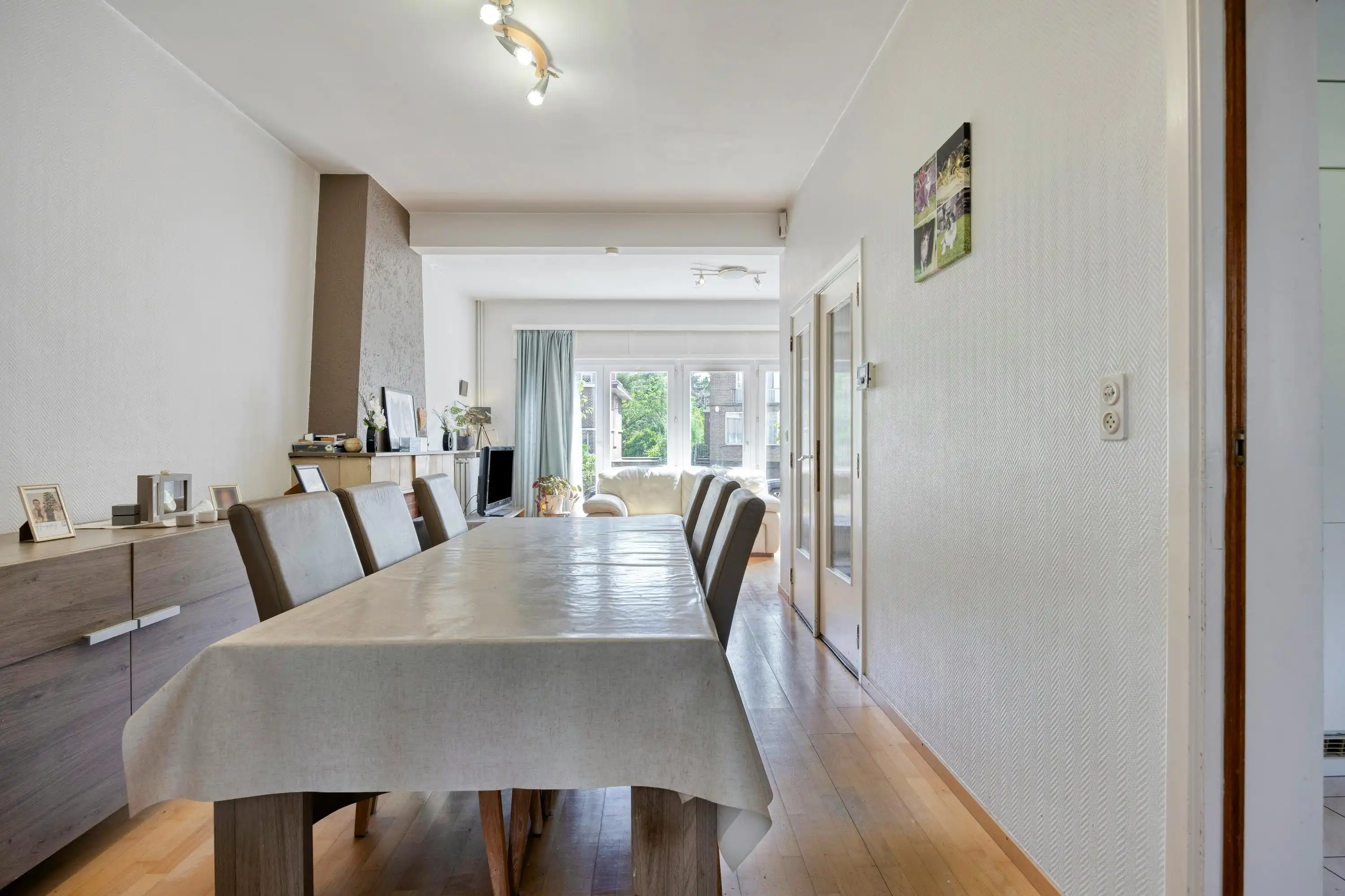 Gezinswoning te koop in Strombeek-Bever met tuin en garage foto 8