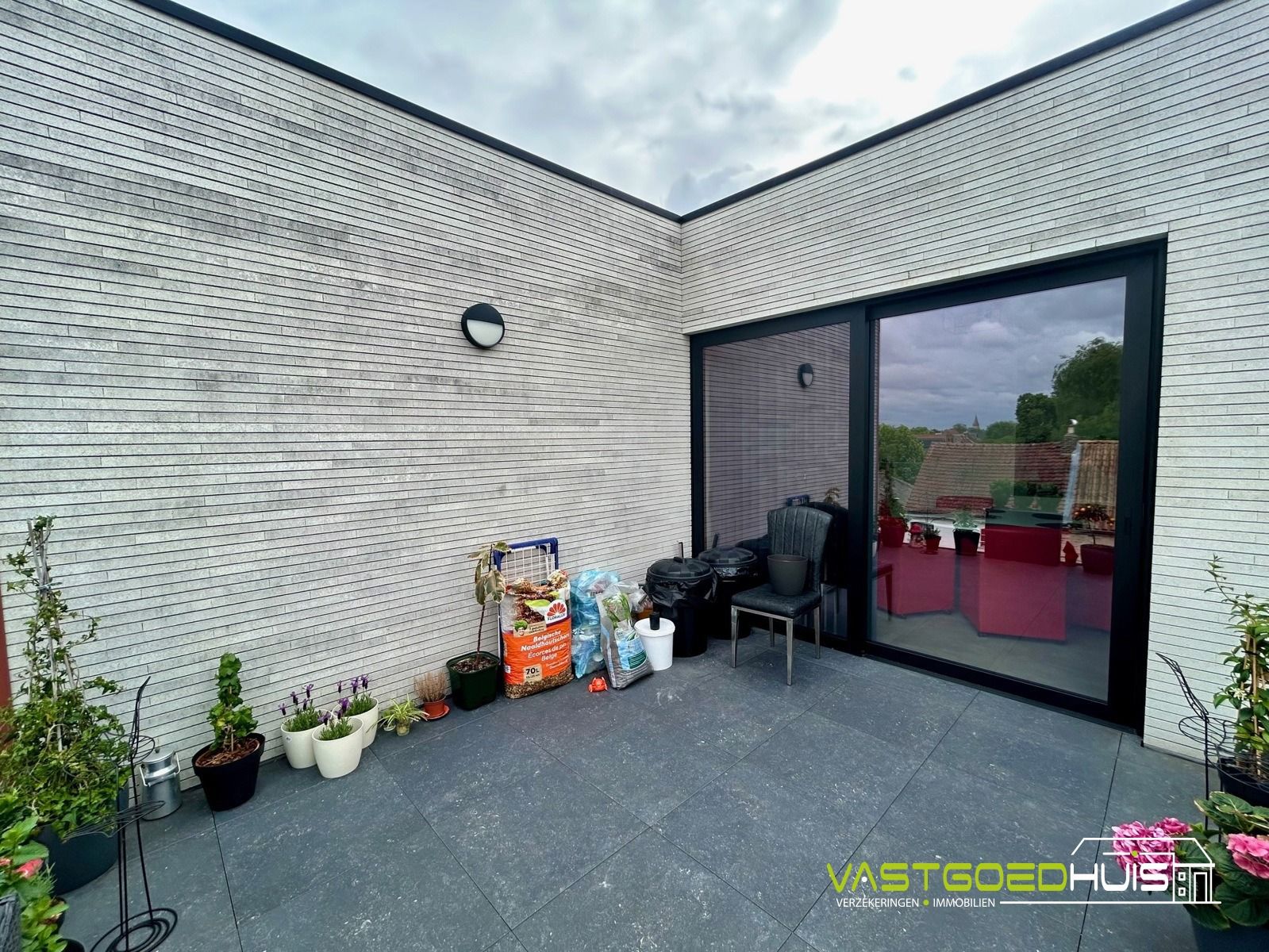 Stijlvol en energiezuinig duplexappartement met groot terras foto 14