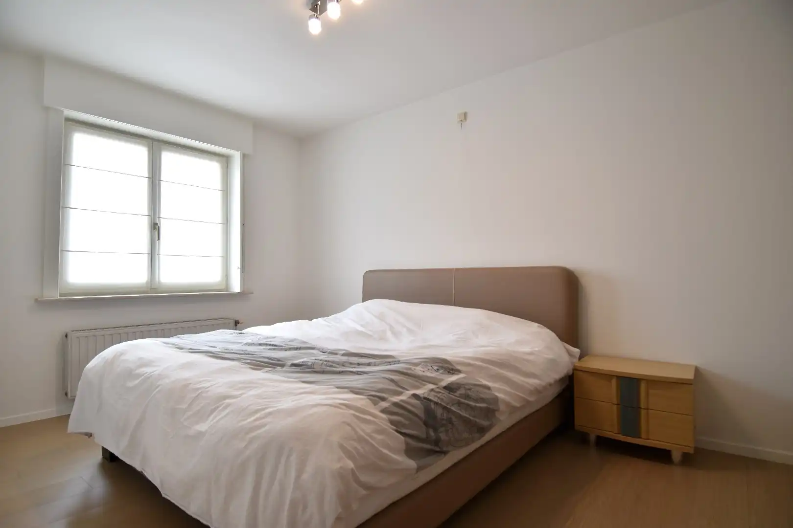 Instapklare halfopen bebouwing met 3 slaapkamers en 2 garages te Bissegem foto 11