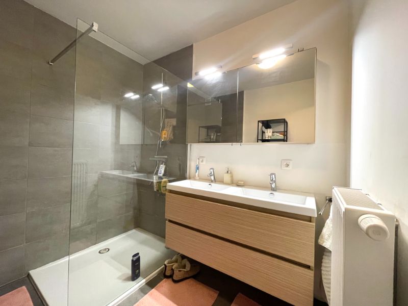 GELIJKVLOERSAPPARTEMENT IN MERELBEKE TE HUUR foto 7