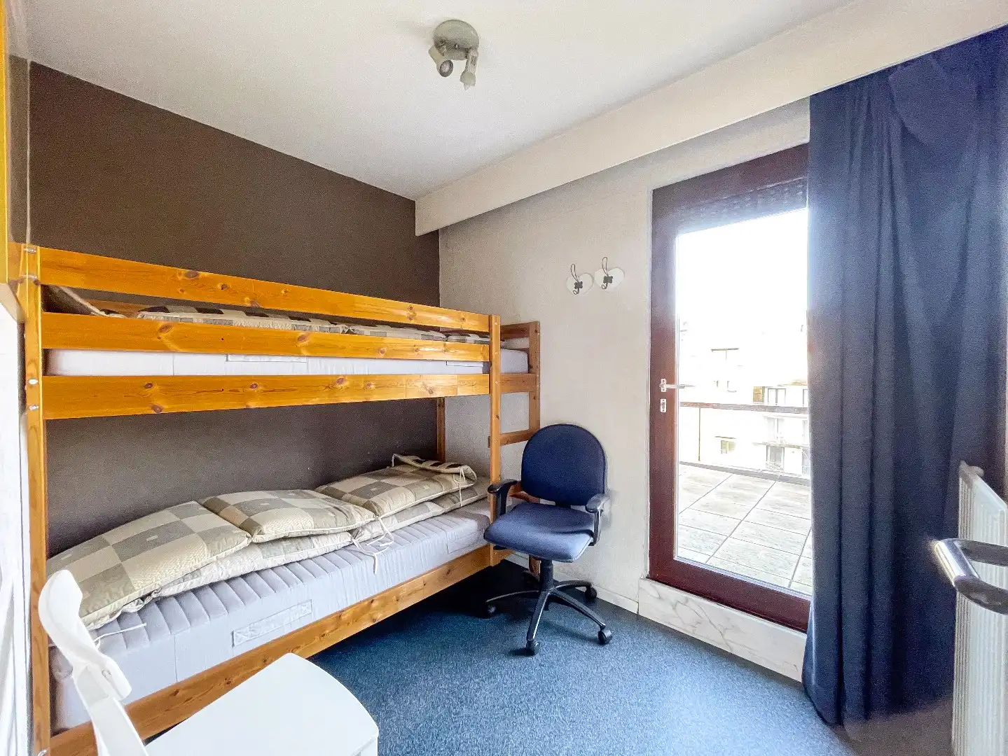 Zeer zonnige penthouse met 2 slaapkamers gelegen vlakbij het Van Bunnenplein en de Zeedijk. foto 15