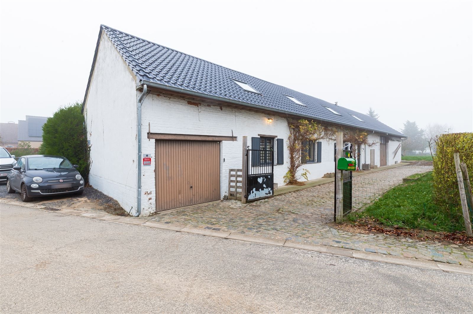 Hoofdfoto van de publicatie: landelijk gelegen fermette met tuin op 13are66