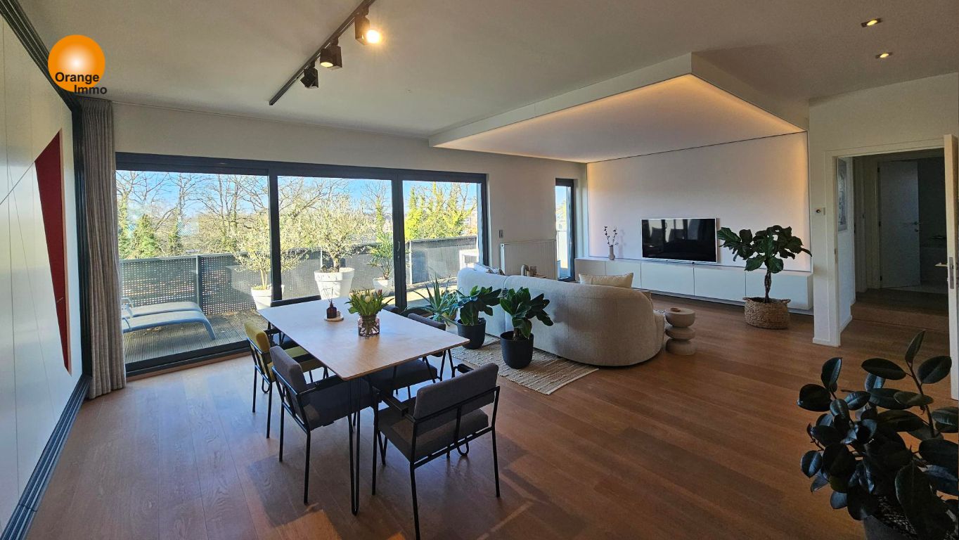 Modern dakappartement met zonnig terras en garage gelegen in Maasmechelen.  foto 4