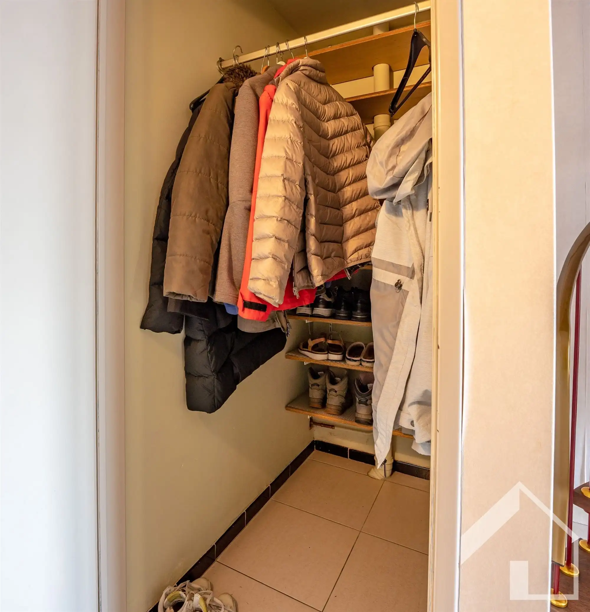 Goed onderhouden bel-etagewoning met 3 slaapkamers nabij centrum Brasschaat foto 16