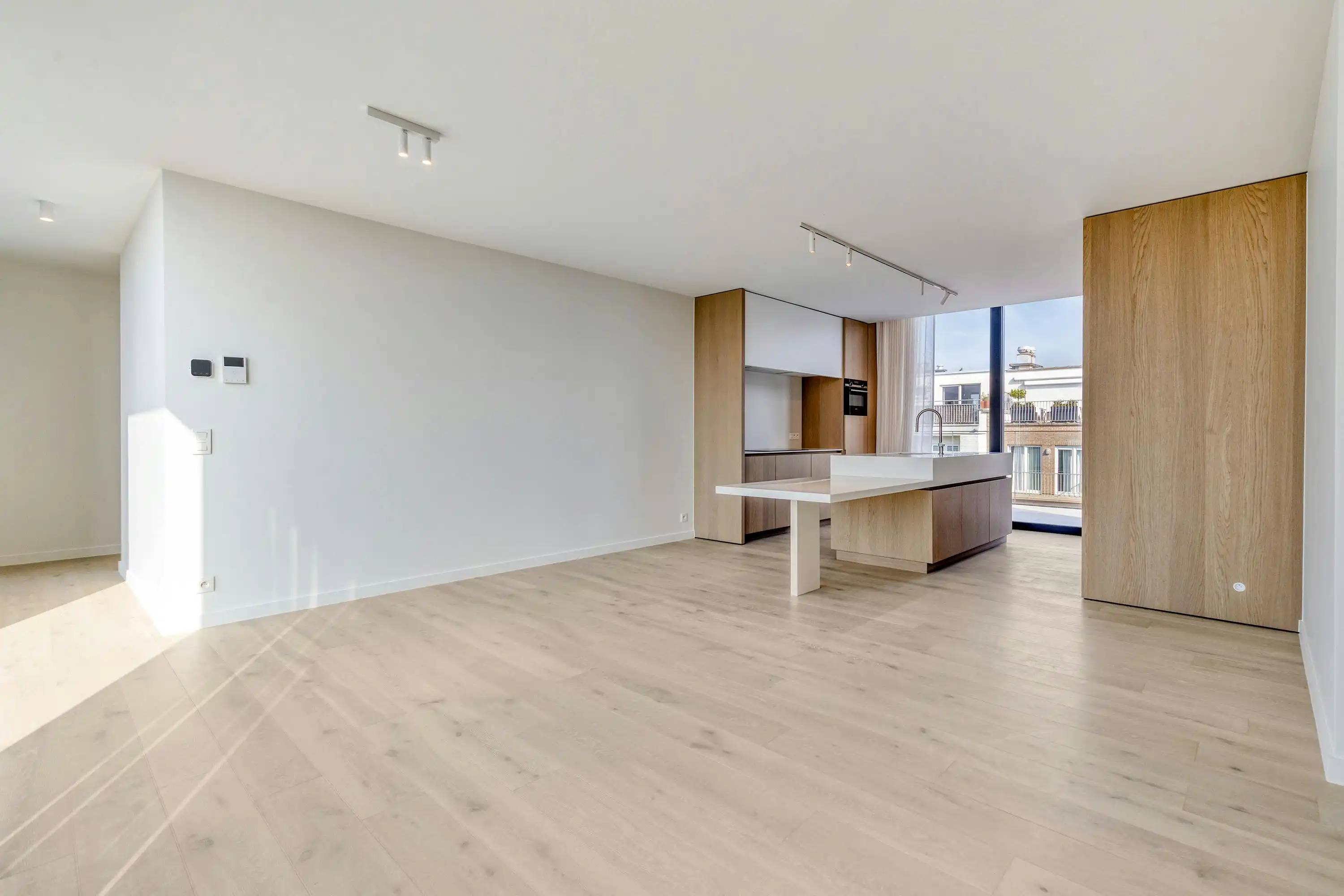 Penthouse (99m²) met ruime terrassen (63m²) en prachtig zicht! foto {{pictureIndex}}
