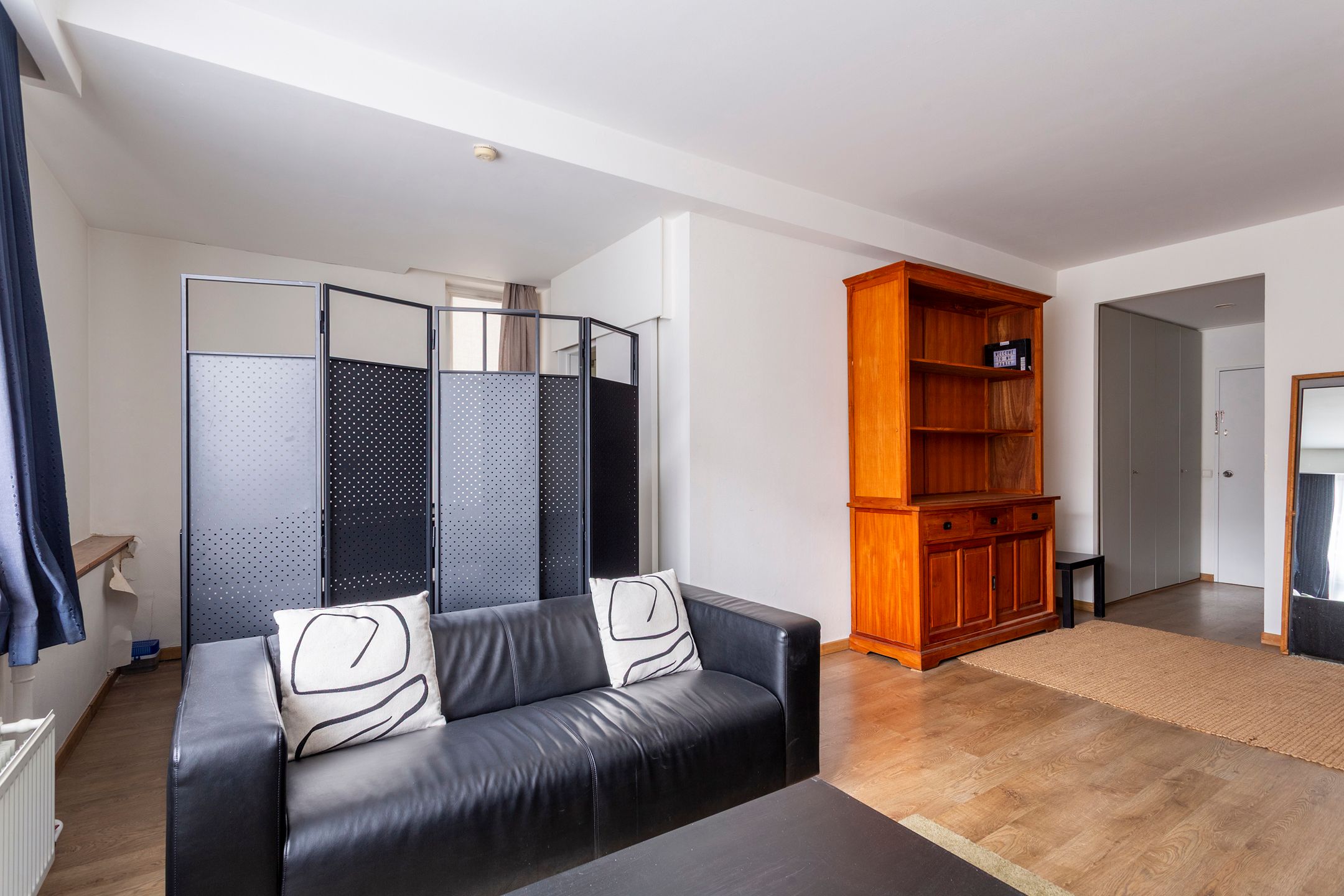 volledig gemeubeld studioappartement aan het Theaterplein foto 3