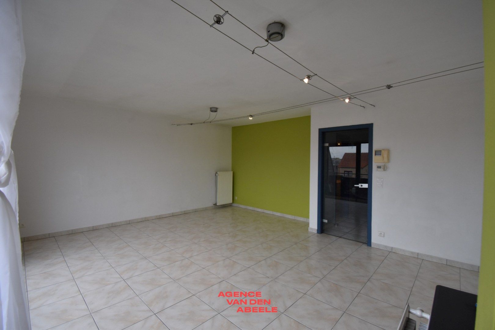 Zeer lichtrijk appartement met 2 slaapkamers en terras  foto 5