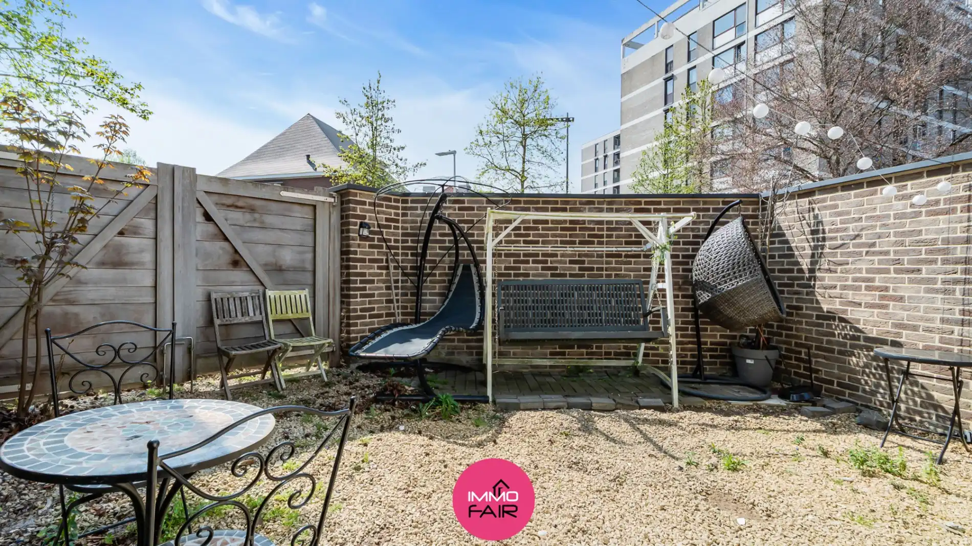 Karaktervolle, budgetvriendelijke gezinswoning in hartje Lanaken  foto 9