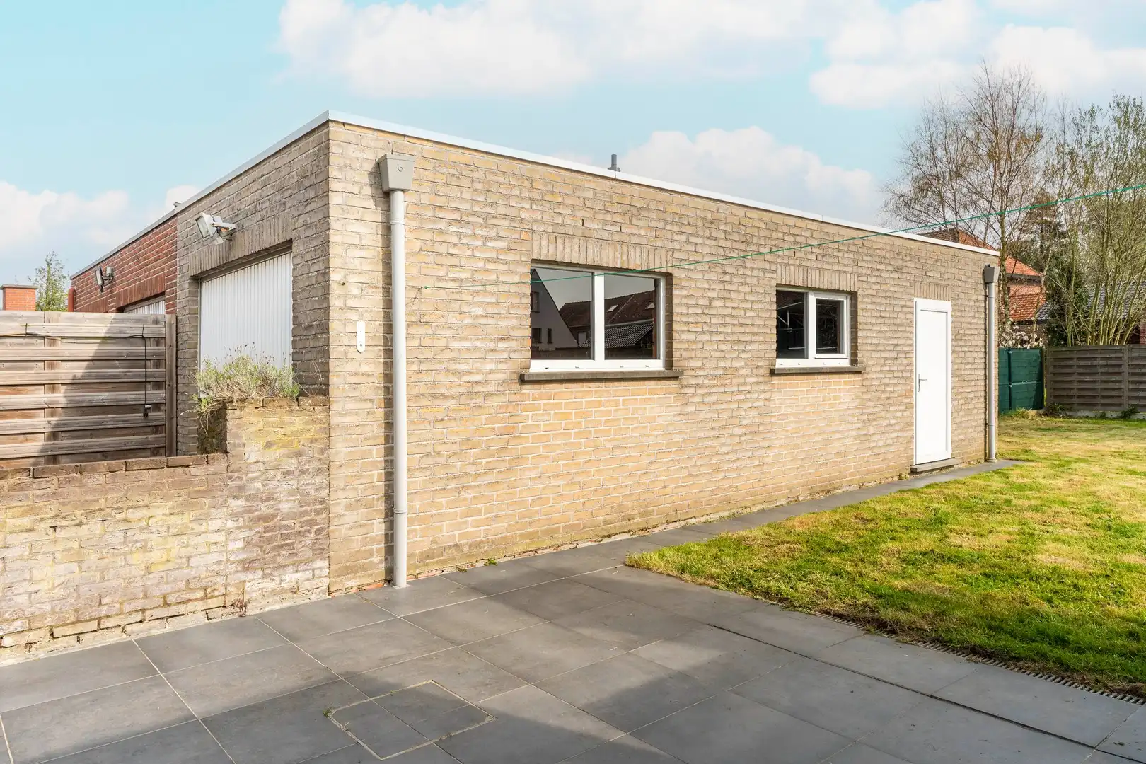 Ruime half open bebouwing in het centrum foto 21