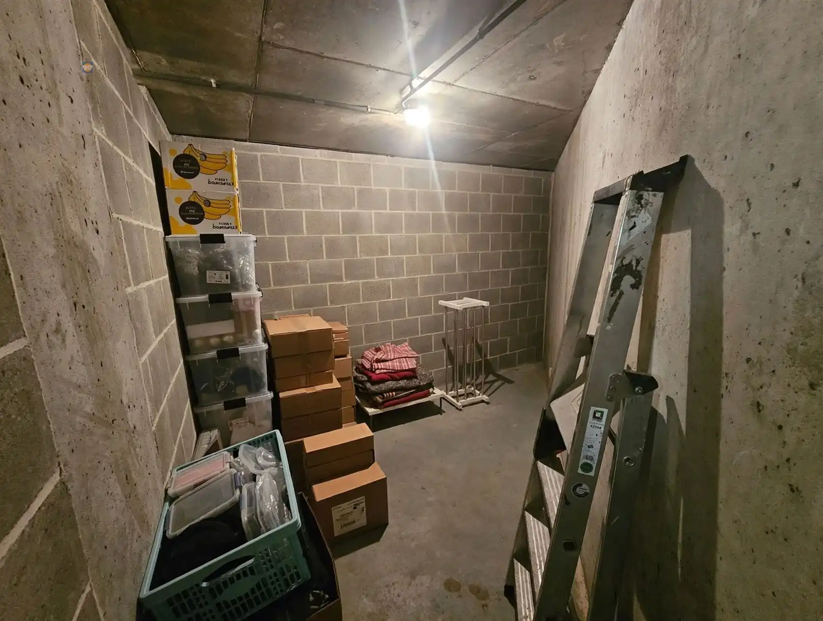 Appartement met 1 slaapkamer, staanplaats en kelder foto 11