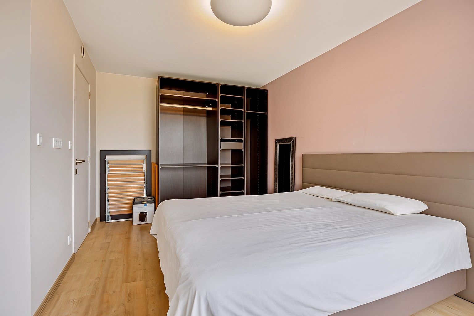 RECENTE VILLA MET 5 SLAAPKAMERS + 2 BADKAMERS ! foto 17