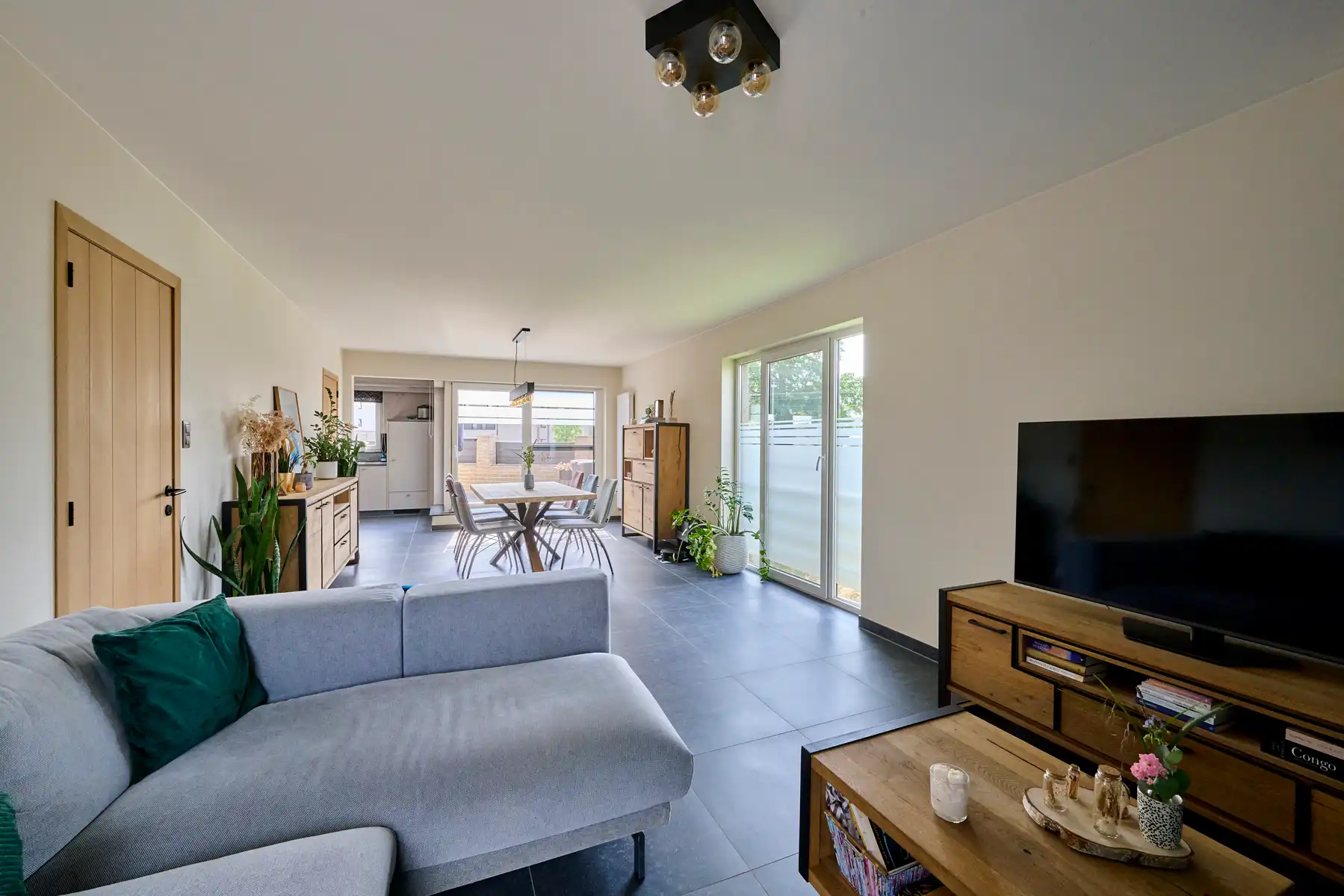Instapklaar 3 slpk appartement op Boseind foto 3